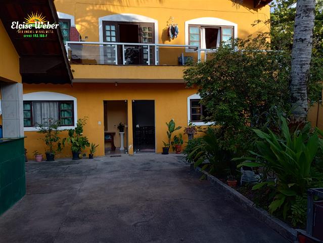 SOBRADO FANTÁSTICO COM 02 RESIDENCIAS SENDO CADA CASA COM 02 SUITES EM ITANHAÉM 427