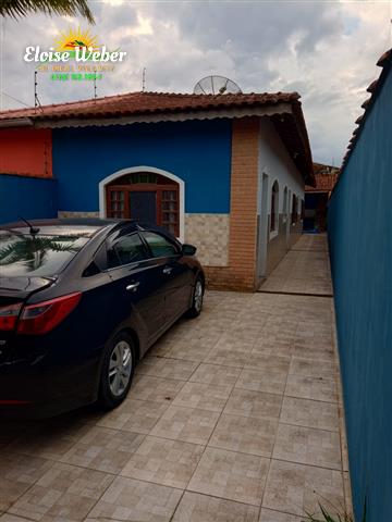 CASA TÉRREA COM 02 DORMITÓRIOS SENDO 01 SUITE NO JARDIM BOPIRANGA ITANHAÉM  SP LADO PRAIA 420