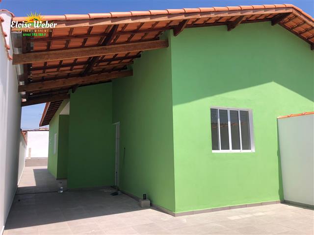 CASAS GEMINADAS A VENDA DE 02 DORMS COM PISCINA NO JARDIM JAMAICA EM ITANHAEM COM PISCINA 340