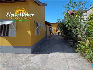 Casa térrea com edícula lado praia no Gaivotas em Itanhaém 370
